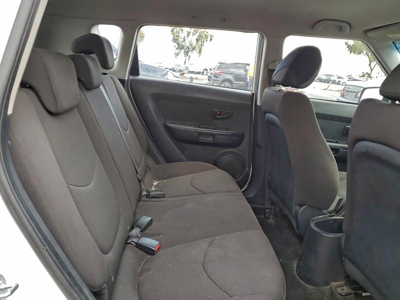 Photo 10 from auction – 2010 KIA SOUL with VIN KNDJT2A19A7110052