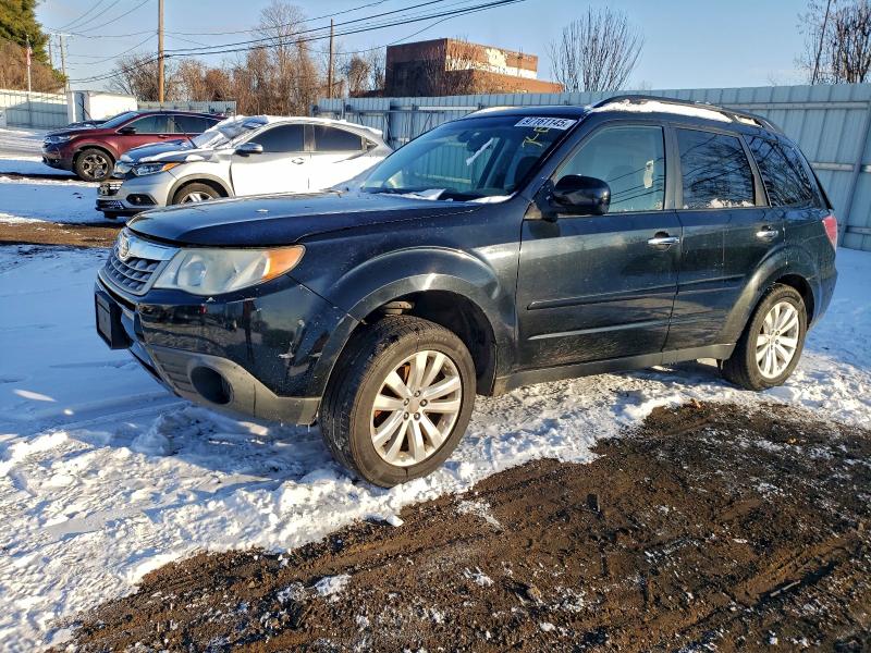 SUBARU FORESTER 2 2012 with VIN JF2SHADC1CH418991 - Photo from auction