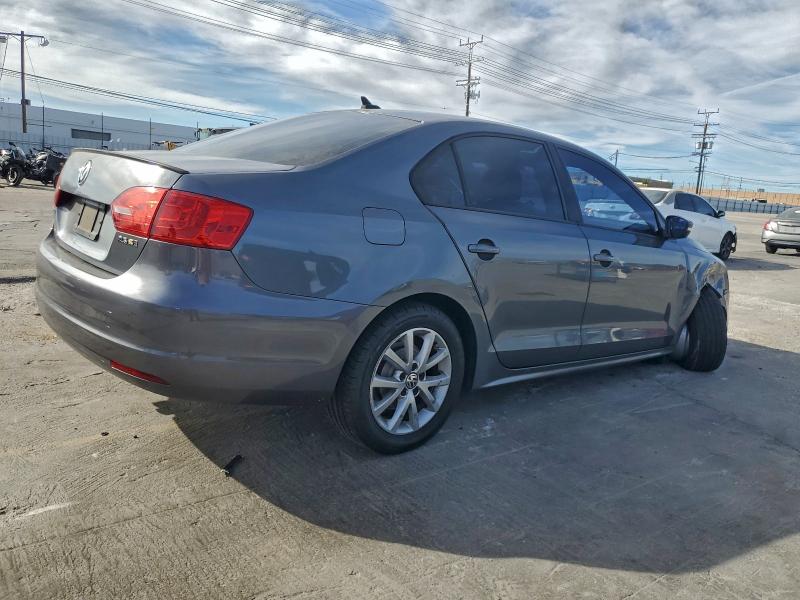 Photo 3 from auction – 2011 VOLKSWAGEN JETTA with VIN 3VWDZ7AJ2BM344353