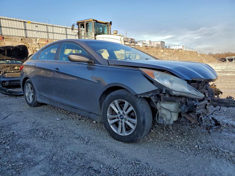 Photo 4 from auction – 2013 HYUNDAI SONATA GLS with VIN 5NPEB4AC6DH607626