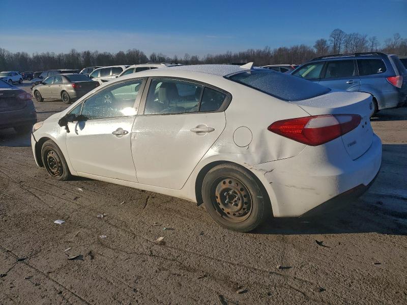 Photo 2 from auction – 2015 KIA FORTE LX with VIN KNAFX4A64F5329146