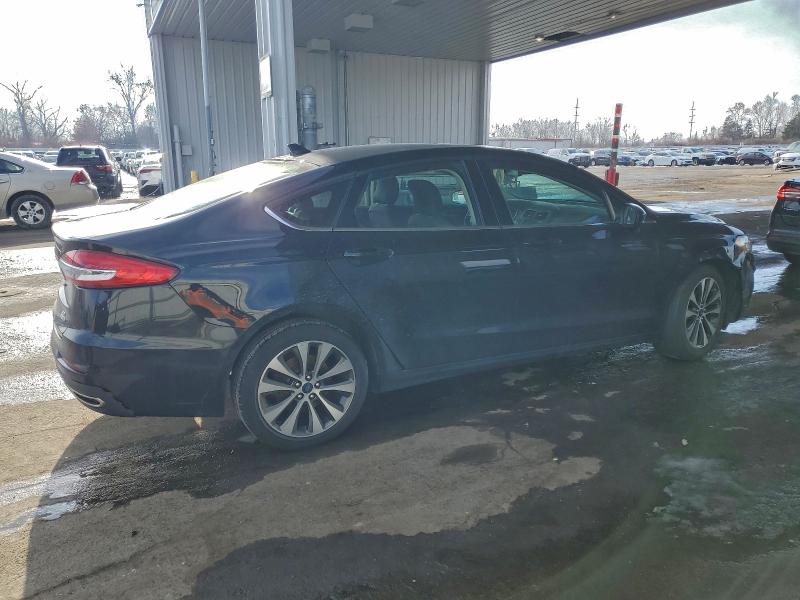 Photo 3 from auction – 2019 FORD FUSION SE with VIN 3FA6P0T90KR252811