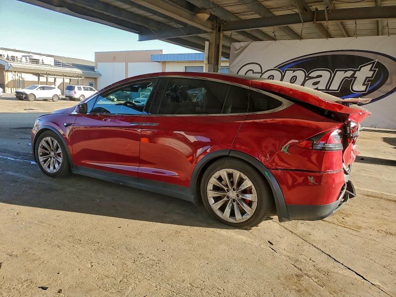 Photo 2 from auction – 2019 TESLA MODEL X with VIN 5YJXCBE42KF200217