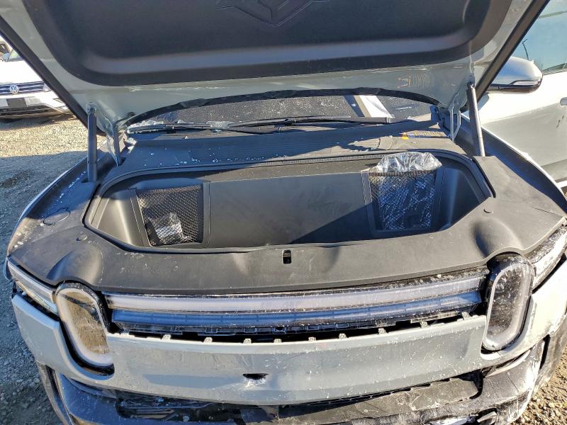 Photo 12 from auction – 2025 RIVIAN R1S ADVENT with VIN 7PDSGBBA0SN066326