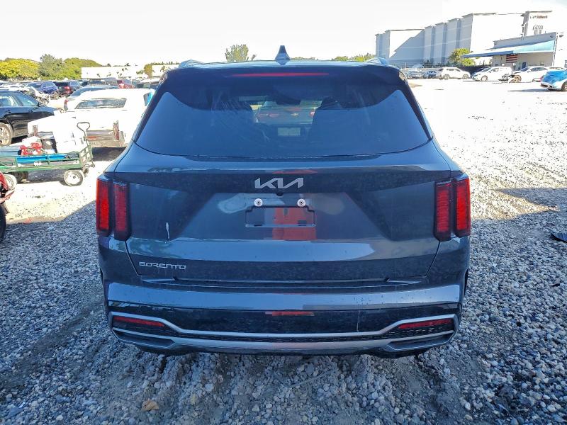 Photo 6 from auction – 2023 KIA SORENTO EX with VIN 5XYRH4LF3PG230188