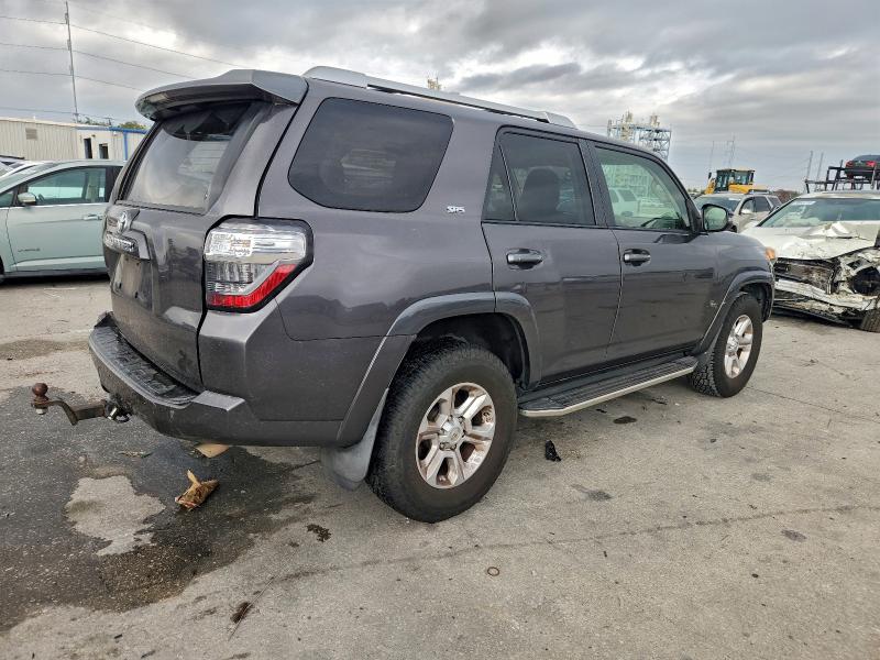 Photo 3 from auction – 2014 TOYOTA 4RUNNER SR with VIN JTEZU5JR3E5076257