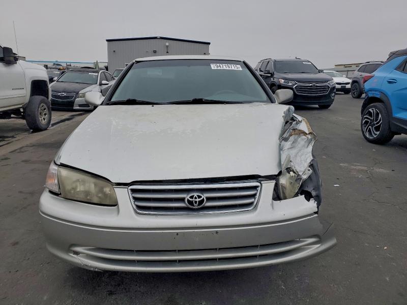 Photo 5 from auction – 2000 TOYOTA CAMRY CE with VIN 4T1BG22K6YU682526