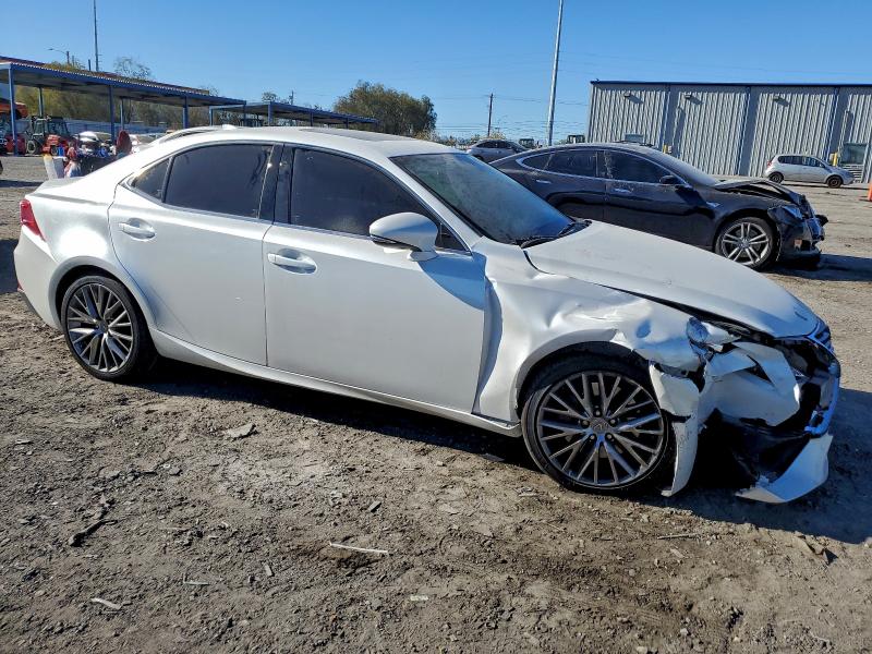 Photo 4 from auction – 2016 LEXUS IS with VIN JTHBA1D27G5018501