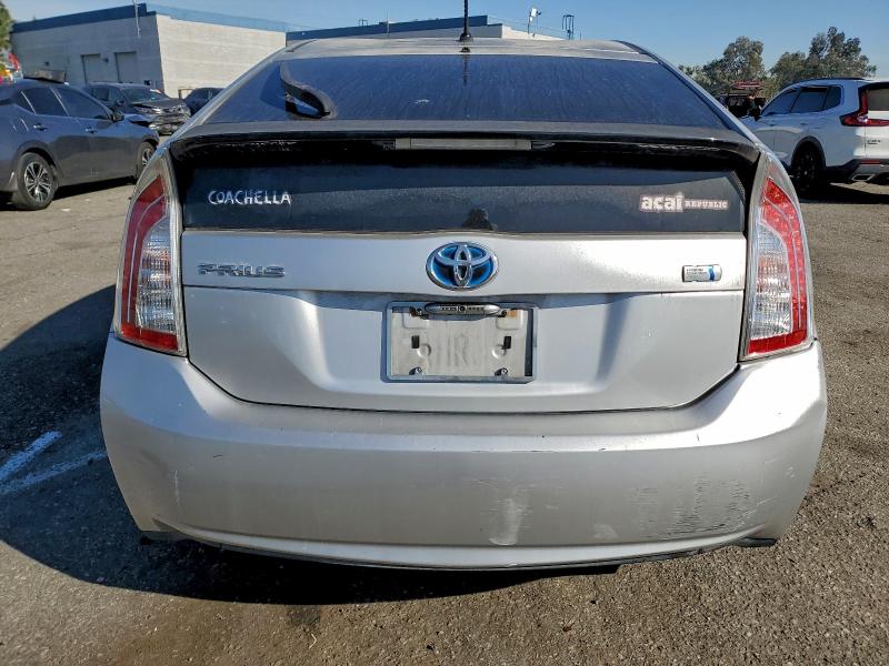 Photo 6 from auction – 2014 TOYOTA PRIUS with VIN JTDKN3DU7E1741918