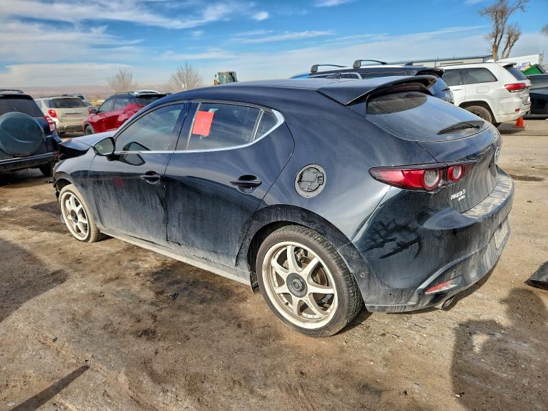 Photo 2 from auction – 2021 MAZDA 3 PREMIUM with VIN JM1BPBNY9M1311134