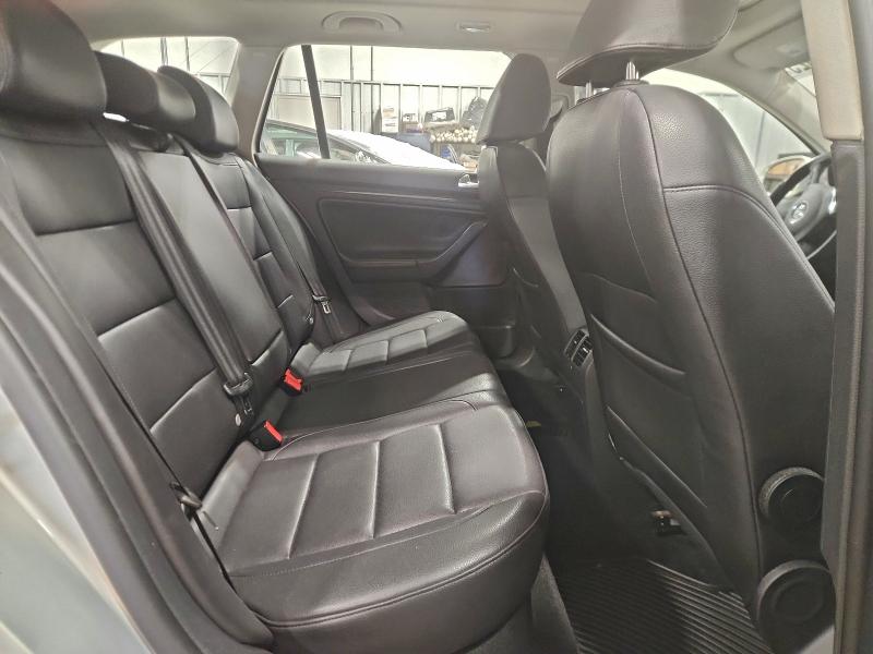 Photo 10 from auction – 2011 VOLKSWAGEN JETTA TDI with VIN 3VWPL7AJ2BM616690