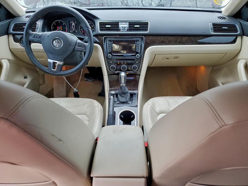 Photo 8 from auction – 2014 VOLKSWAGEN PASSAT SEL with VIN 1VWCN7A36EC104043