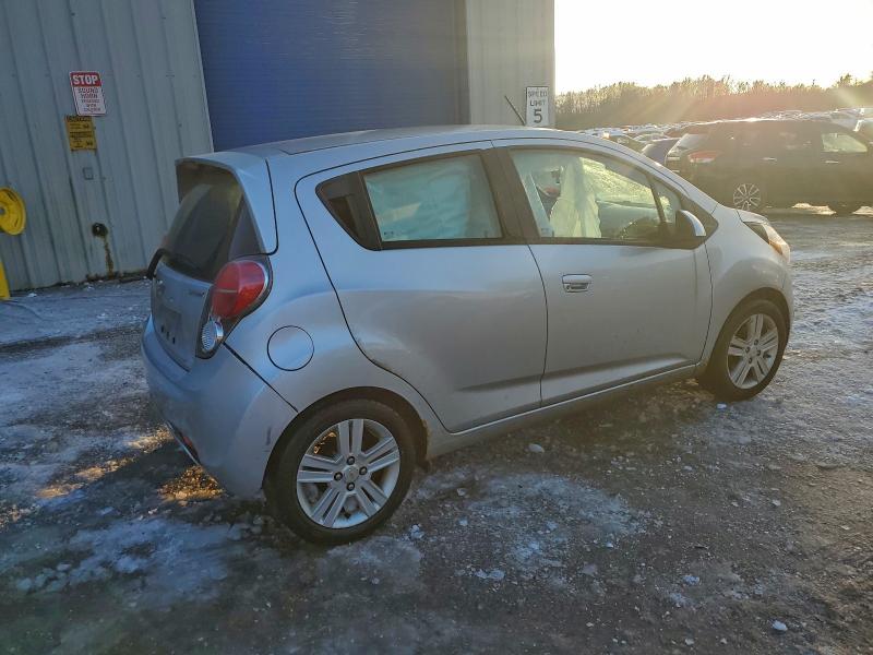 Photo 3 from auction – 2015 CHEVROLET SPARK 1LT with VIN KL8CD6S95FC737632