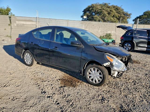 Photo 4 from auction – 2016 NISSAN VERSA S with VIN 3N1CN7AP1GL863585