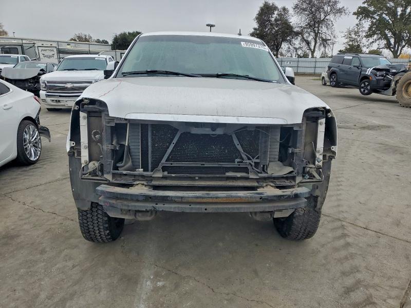 Photo 5 from auction – 2008 GMC YUKON with VIN 1GKFC13048R131804