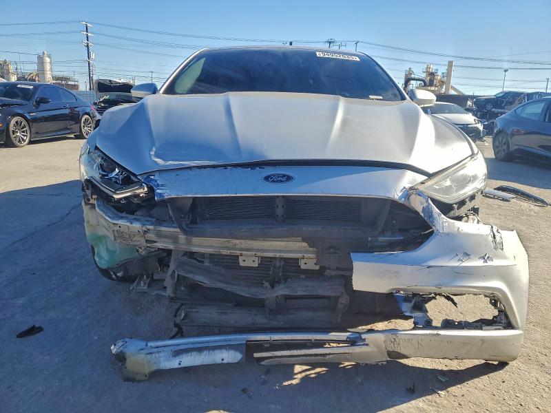 Photo 5 from auction – 2017 FORD FUSION SE with VIN 3FA6P0LU3HR381106