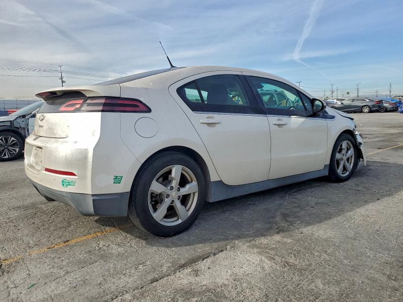 Photo 3 from auction – 2013 CHEVROLET VOLT with VIN 1G1RE6E49DU114299