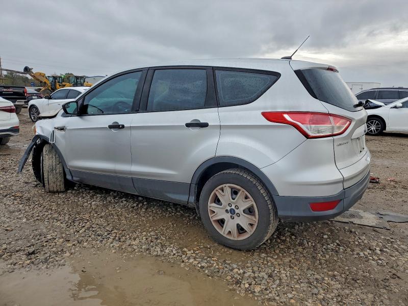 Photo 2 from auction – 2014 FORD ESCAPE S with VIN 1FMCU0F71EUC51675