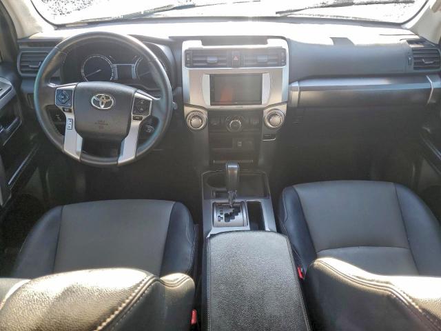 Photo 8 from auction – 2019 TOYOTA 4RUNNER SR with VIN JTEZU5JR2K5205732