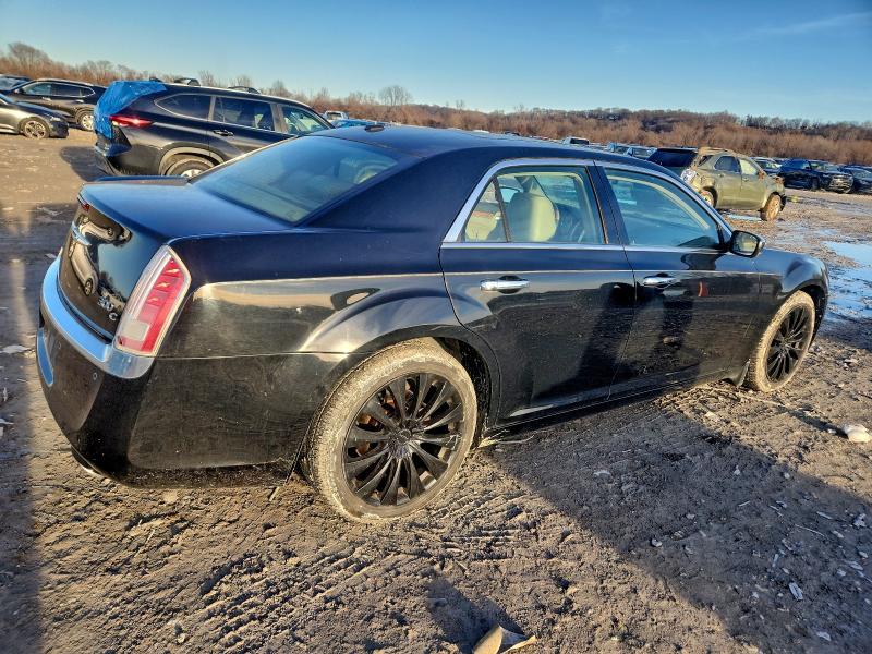 Photo 3 from auction – 2013 CHRYSLER 300C with VIN 2C3CCAEG6DH711725