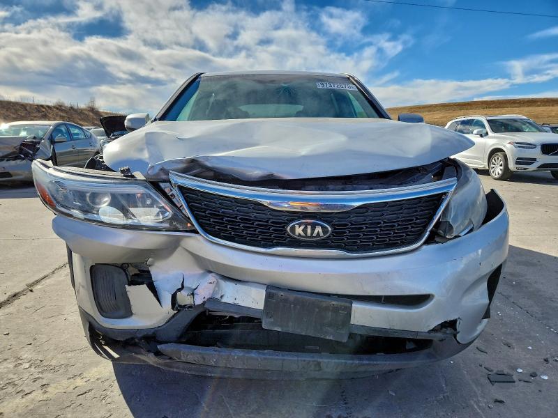 Photo 5 from auction – 2015 KIA SORENTO with VIN 5XYKT3A67FG581133