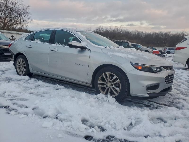 Photo 4 from auction – 2017 CHEVROLET MALIBU LT with VIN 1G1ZE5ST6HF133876
