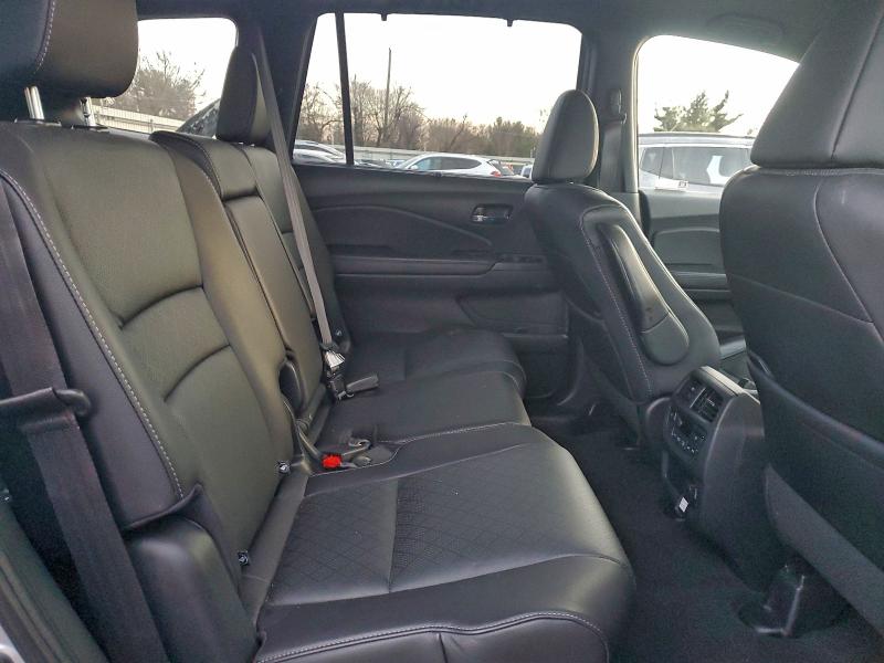 Photo 11 from auction – 2021 HONDA PASSPORT E with VIN 5FNYF8H01MB003310