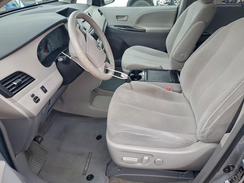 Photo 7 from auction – 2014 TOYOTA SIENNA LE with VIN 5TDKK3DC1ES409685