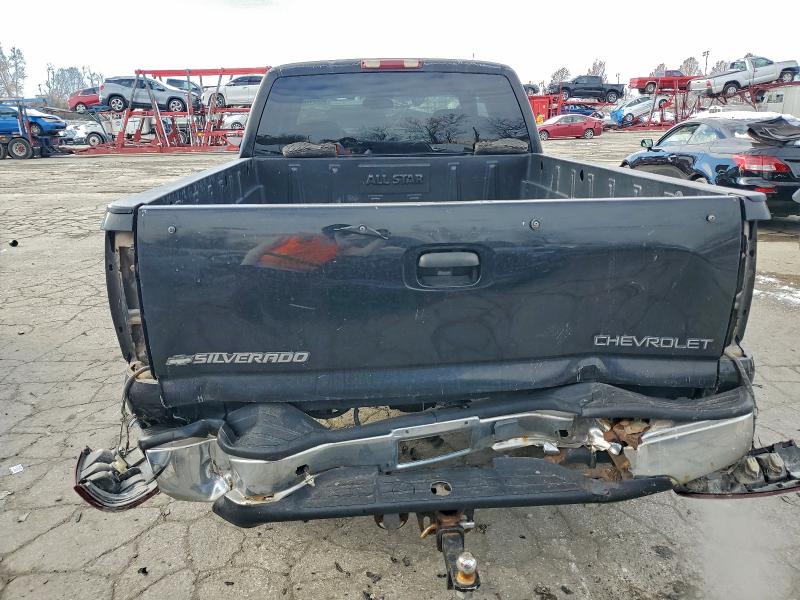Photo 6 from auction – 2001 CHEVROLET SILVERADO with VIN 2GCEK19T111286269