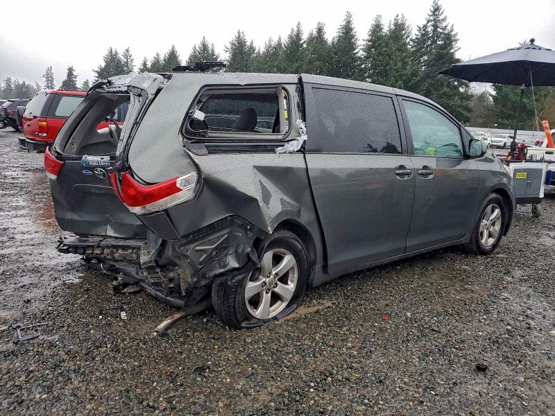 Photo 3 from auction – 2012 TOYOTA SIENNA LE with VIN 5TDKK3DC5CS240199