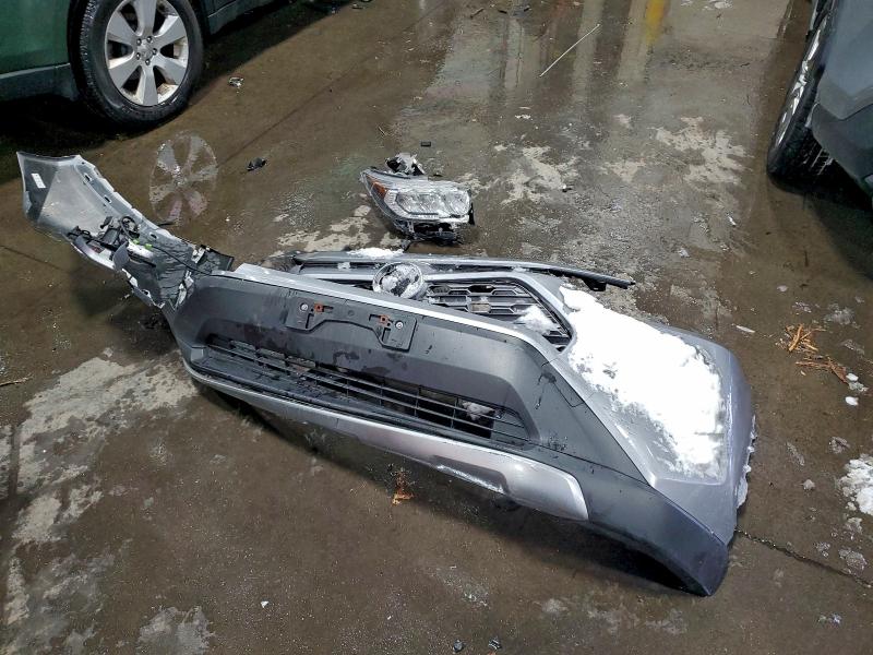 Photo 13 from auction – 2020 TOYOTA RAV4 LIMIT with VIN JTMN1RFV5LD060475