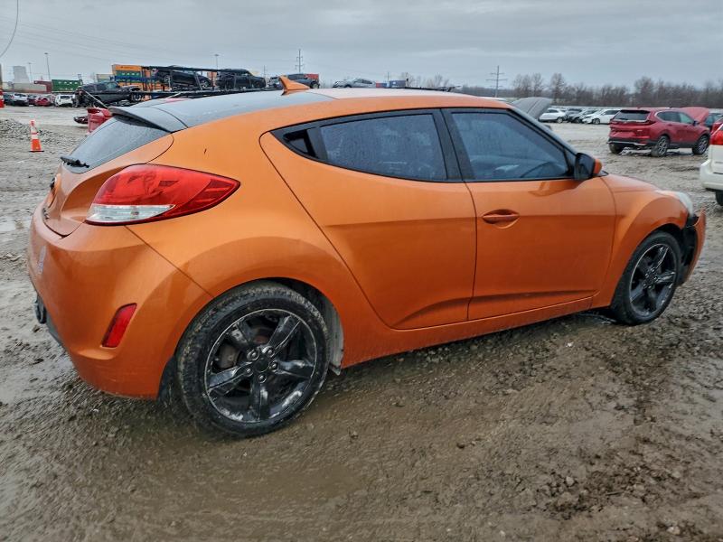 Photo 3 from auction – 2013 HYUNDAI VELOSTER with VIN KMHTC6AD1DU176297