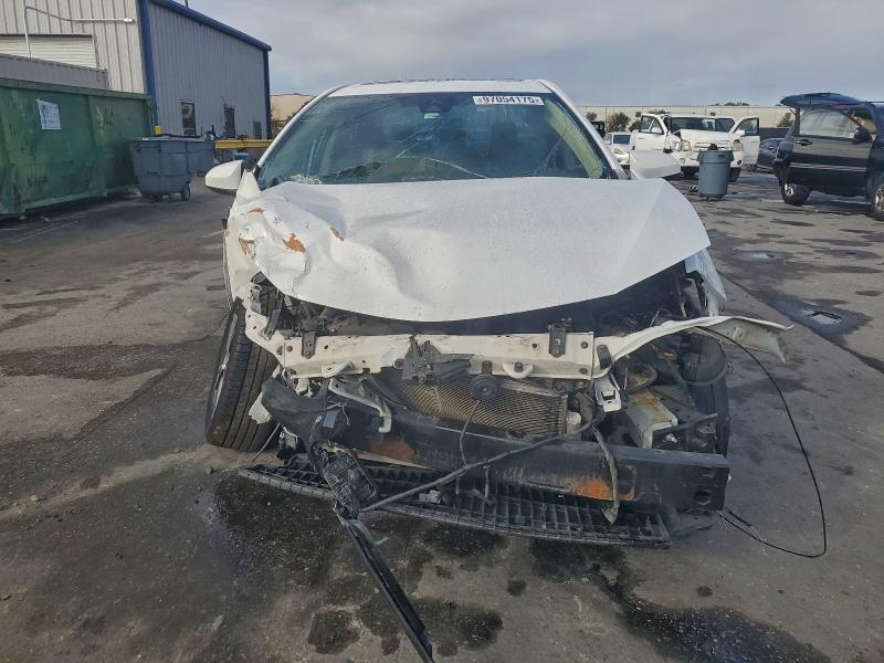 Photo 5 from auction – 2017 TOYOTA COROLLA L with VIN 5YFBURHE5HP654284