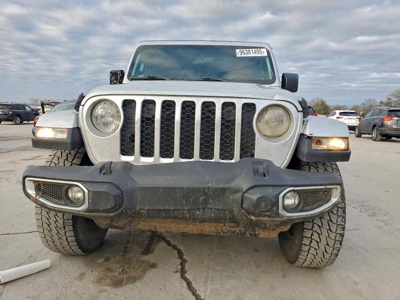 Photo 5 from auction – 2022 JEEP GLADIATOR with VIN 1C6HJTAG3NL139677