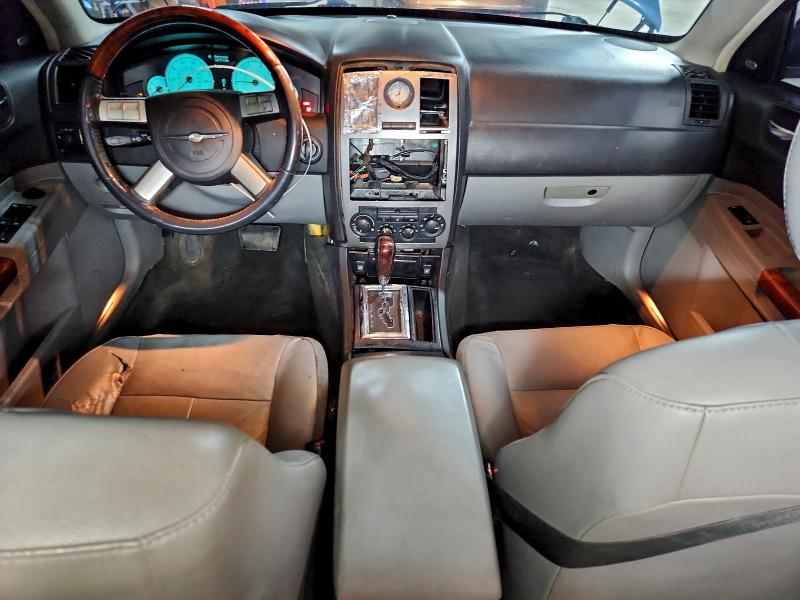 Photo 8 from auction – 2006 CHRYSLER 300 with VIN 2C3LA53GX6H231643