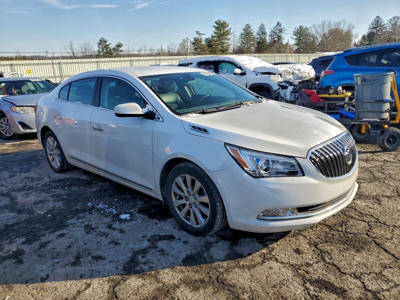 Foto 4 de la subasta – 2014 BUICK LACROSSE con VIN 1G4GA5GR8EF148927