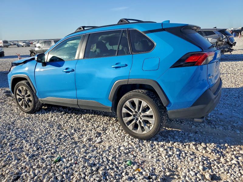 Photo 2 from auction – 2020 TOYOTA RAV4 with VIN 2T3A1RFVXLC138560