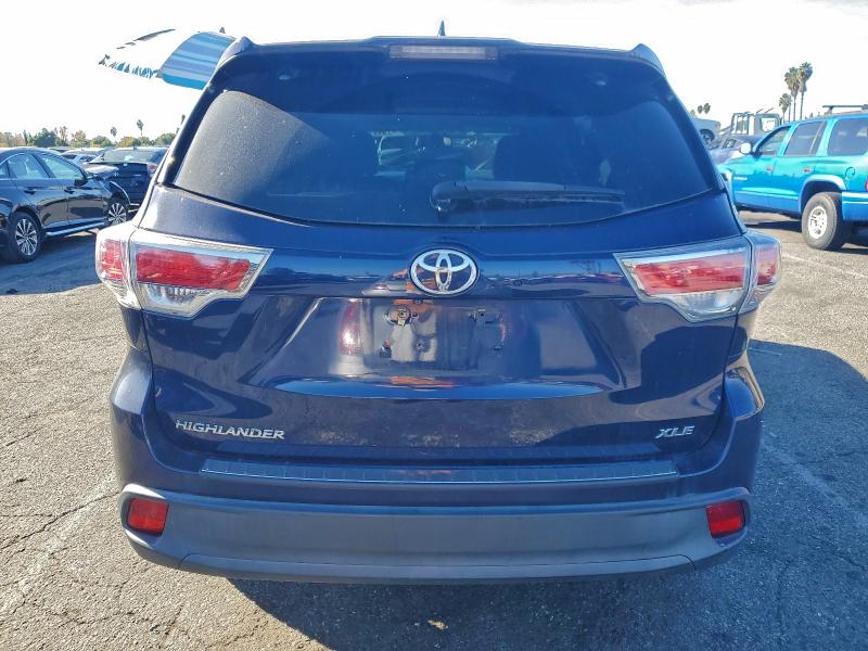 Photo 6 from auction – 2015 TOYOTA HIGHLANDER with VIN 5TDKKRFH0FS080281