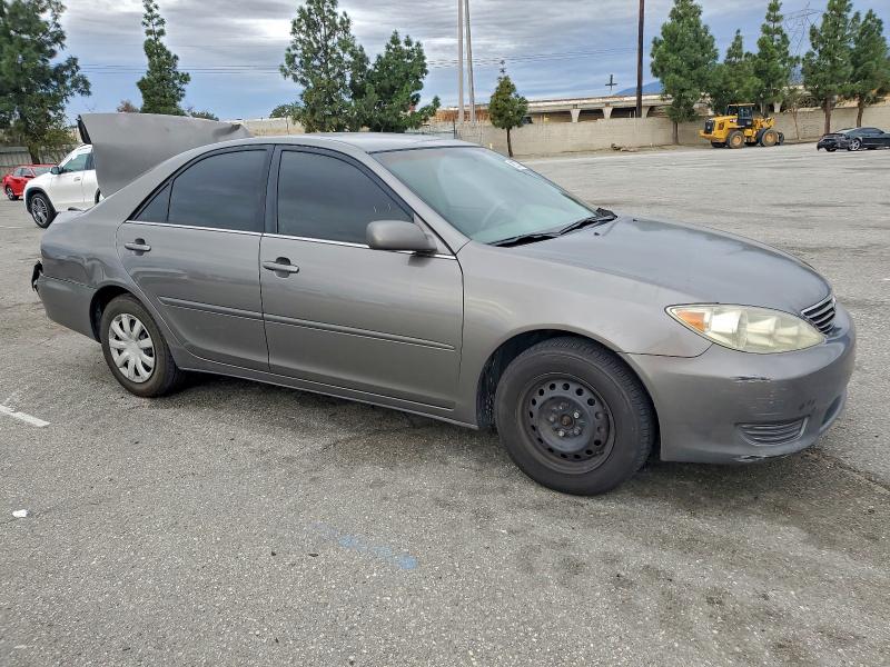 Photo 4 from auction – 2006 TOYOTA CAMRY with VIN 4T1BE32KX6U668489