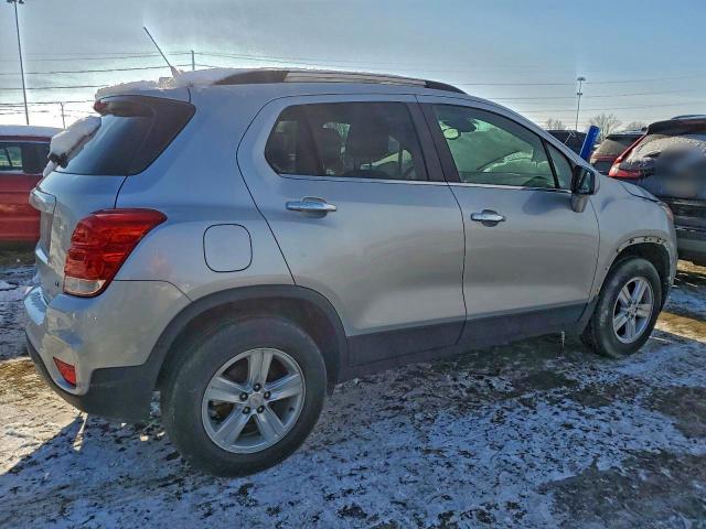 Photo 3 from auction – 2018 CHEVROLET TRAX 1LT with VIN KL7CJPSB4JB712998