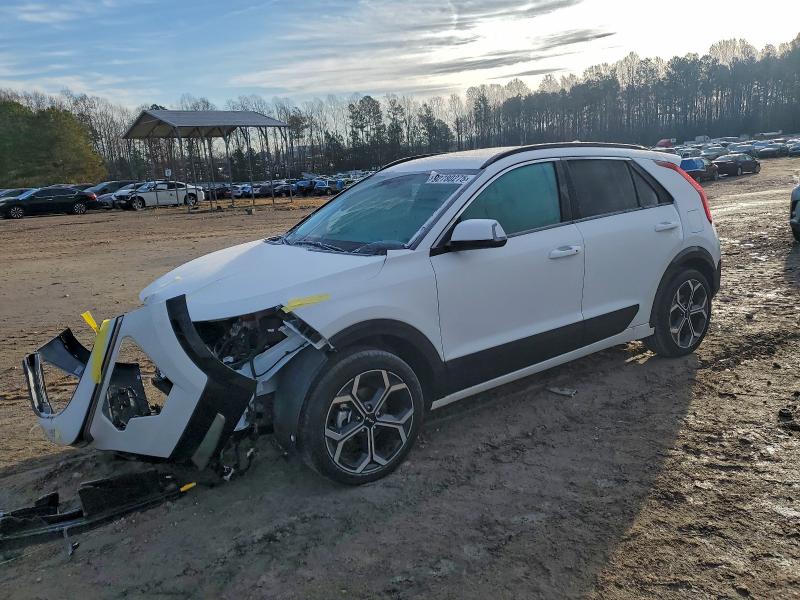 KIA NIRO EX 2025 with VIN KNDCR3LE8S5263435 - Photo from auction