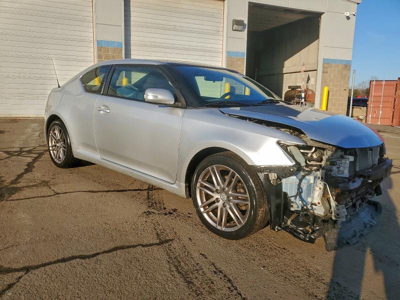 Photo 4 from auction – 2013 TOYOTA SCION TC with VIN JTKJF5C74D3051121