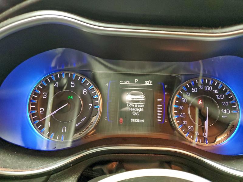 Photo 9 from auction – 2015 CHRYSLER 200 LIMITE with VIN 1C3CCCAB0FN588536