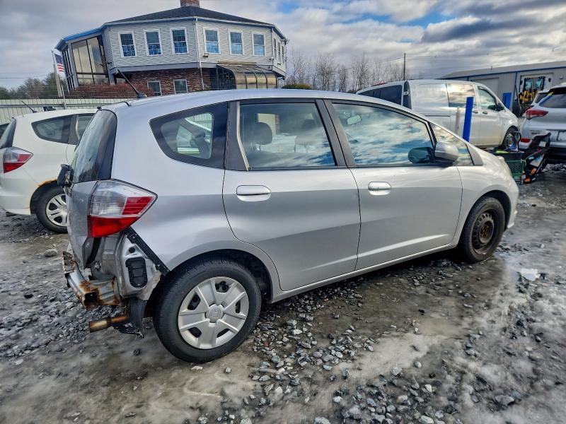 Photo 3 from auction – 2013 HONDA FIT with VIN JHMGE8H32DC071801