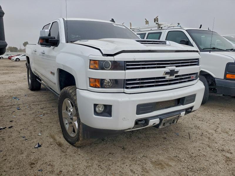 Photo 4 from auction – 2018 CHEVROLET SILVERADO with VIN 1GC1KVEY4JF247613