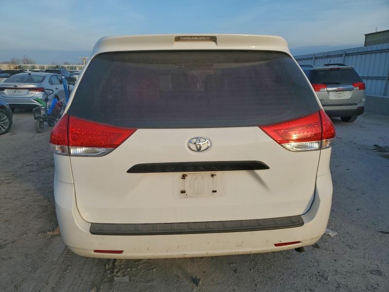 Photo 6 from auction – 2014 TOYOTA SIENNA with VIN 5TDZK3DC6ES448576