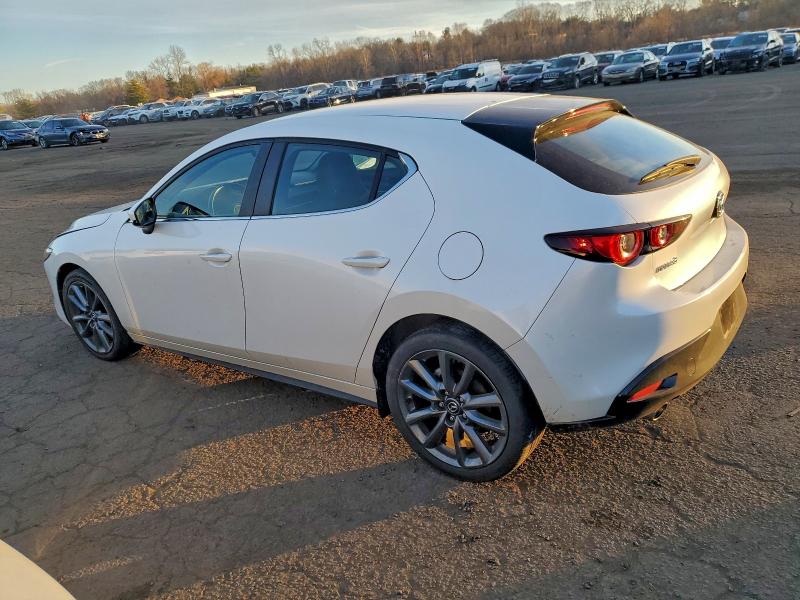 Photo 2 from auction – 2022 MAZDA 3 SELECT with VIN JM1BPAKL6N1513367
