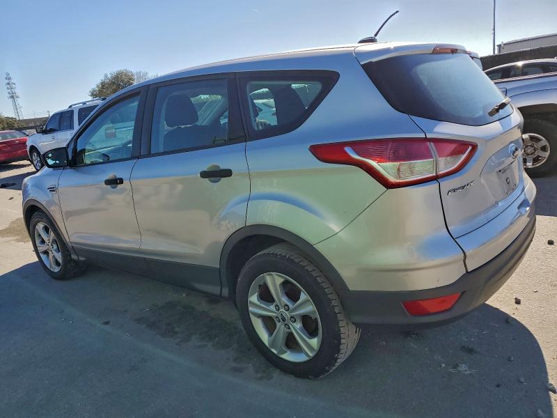 Photo 2 from auction – 2015 FORD ESCAPE S with VIN 1FMCU0F77FUC30945