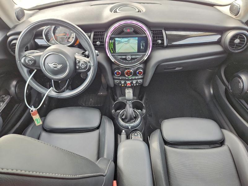 Photo 8 from auction – 2017 MINI COOPER S with VIN WMWXP7C5XH3B94346
