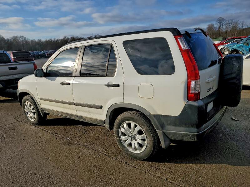 Photo 2 from auction – 2005 HONDA CR-V LX with VIN JHLRD78595C065636